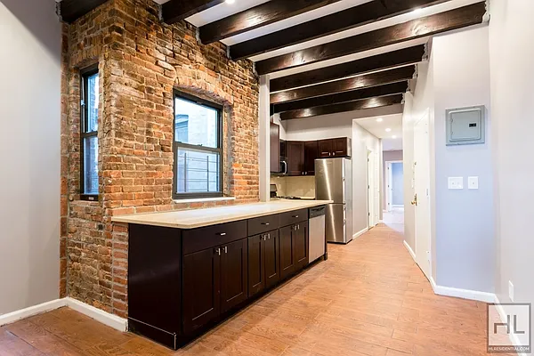 Rented by Highline Residential | media 34