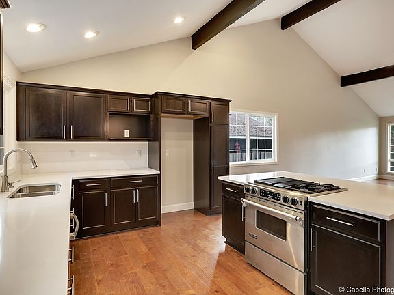Kitchen-stainless appliances