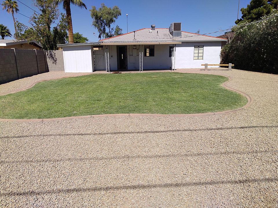 Huge back yard, very Private