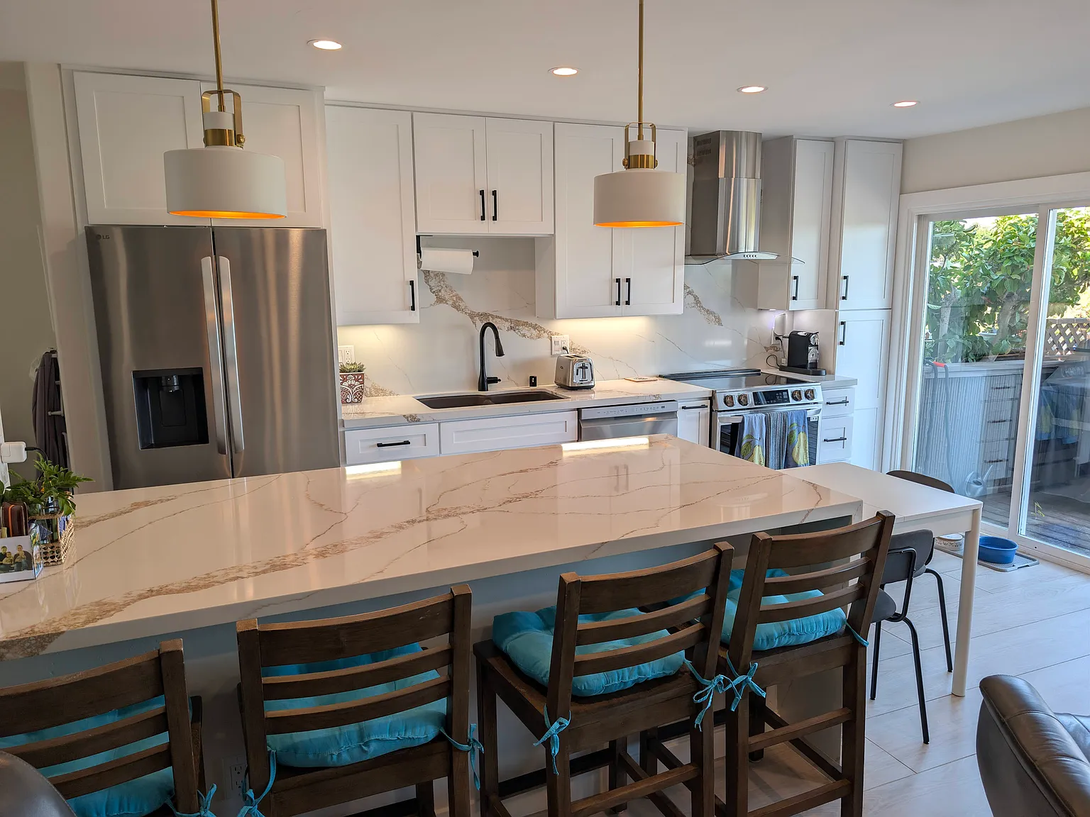 2 bed, 913 sqft, $5,500 — Photo 4