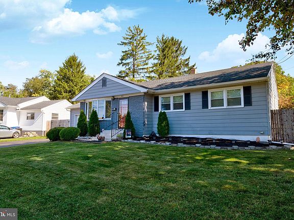 2nd image of 411 Pennington Dr
