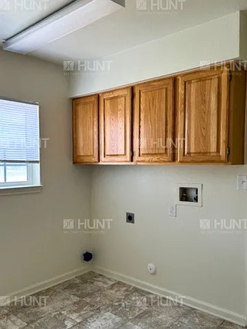 6032 Center Rd — Photo 11