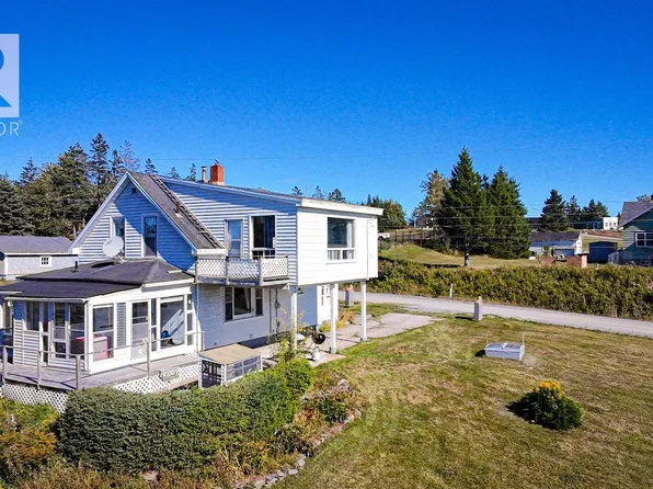 11 Harbourview Dr, Saint Mary's, NS B0J 1A0