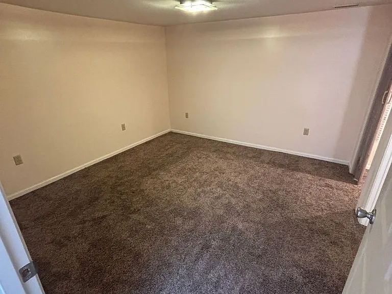 326 S Broad St #A — Photo 10