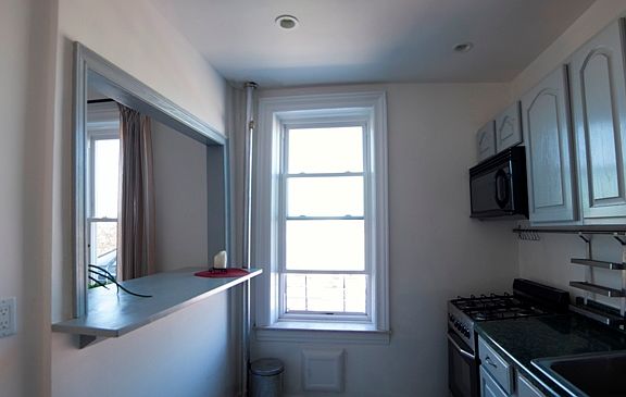 5th image of 549 41st St APT 4C