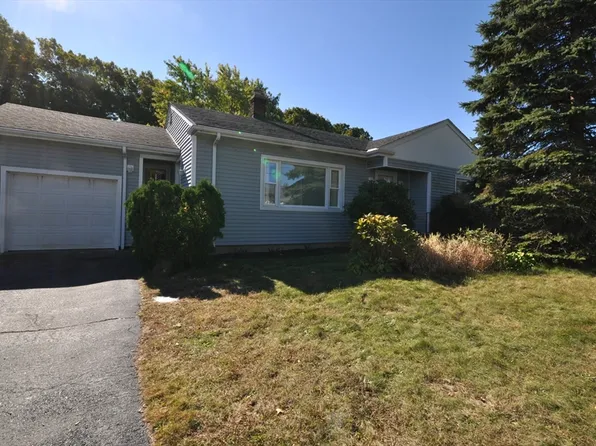 296 Belair St, New Bedford, MA 02745