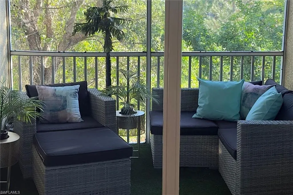 3 bed, 2.0 bath, 1440 sqft, $2,900 — Photo 1