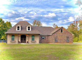 101 Kaylie Ln, Dry Prong, LA 71423