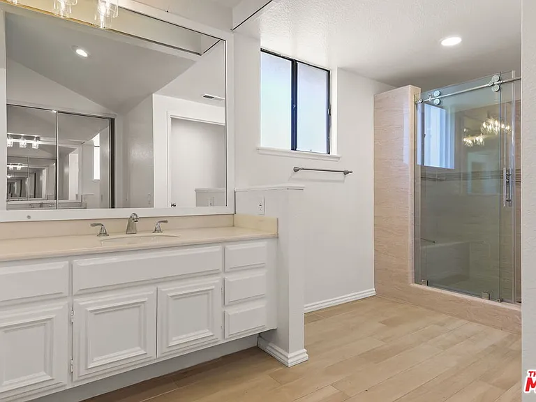 6501 Bradley Pl — Photo 34