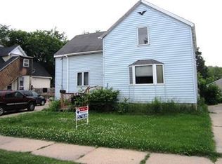 2017 55th St, Kenosha, WI 53140