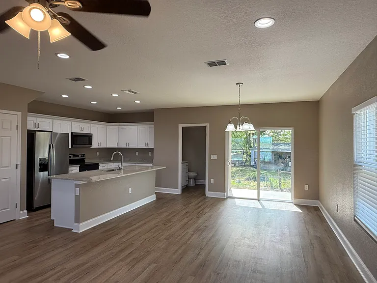 4189 Radford Rd — Photo 3