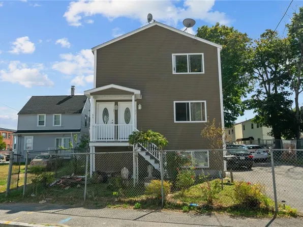 316 Sayles St, Providence, RI 02905