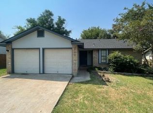 312 Meadowcreek Cir, Round Rock, TX 78664