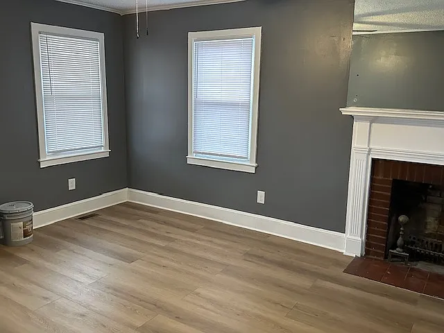 406 Birch Ct — Photo 2