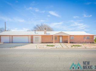 612 Broken Arrow Rd, Roswell, NM 88201