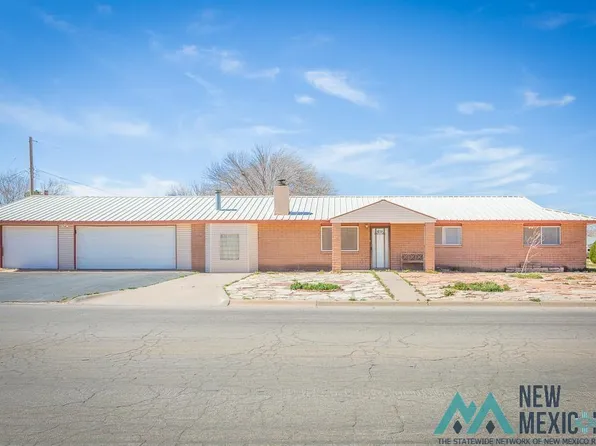 612 Broken Arrow Rd, Roswell, NM 88201