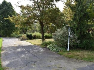 12694 Leslie Rd, Meadville, PA 16335