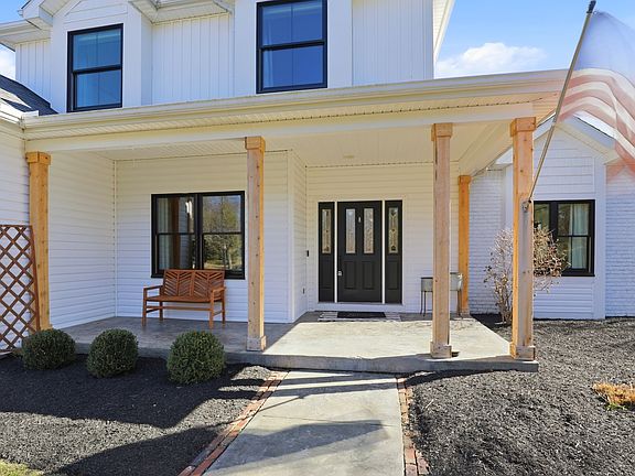 3rd image of 1817 Connemara Ct