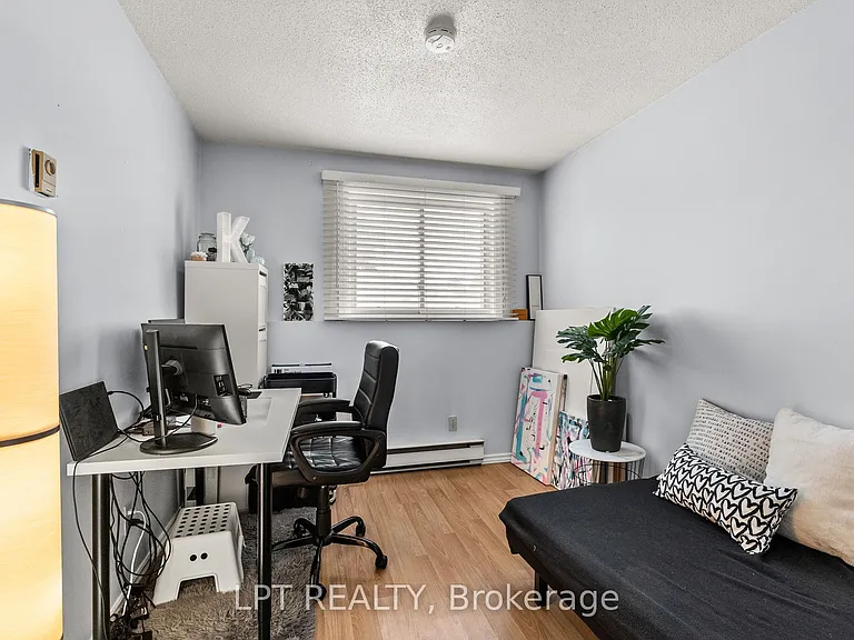260 Fenerty Ct #4 — Photo 18