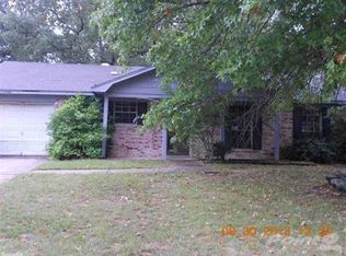 14 Applegate Ct, Little Rock, AR 72209