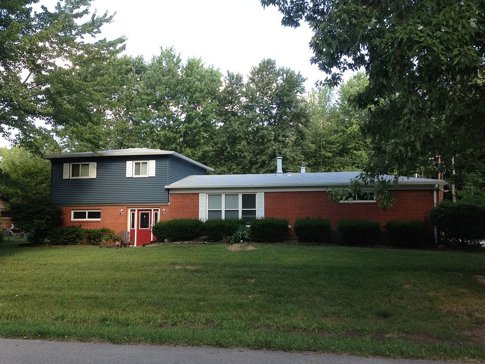 3 bdrm, 2.5 bath tri-level