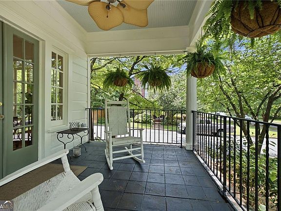 4th image of 211 Freyer Dr NE