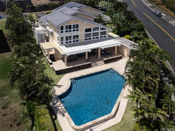 915 Kahauloa Pl, Honolulu, HI 96825