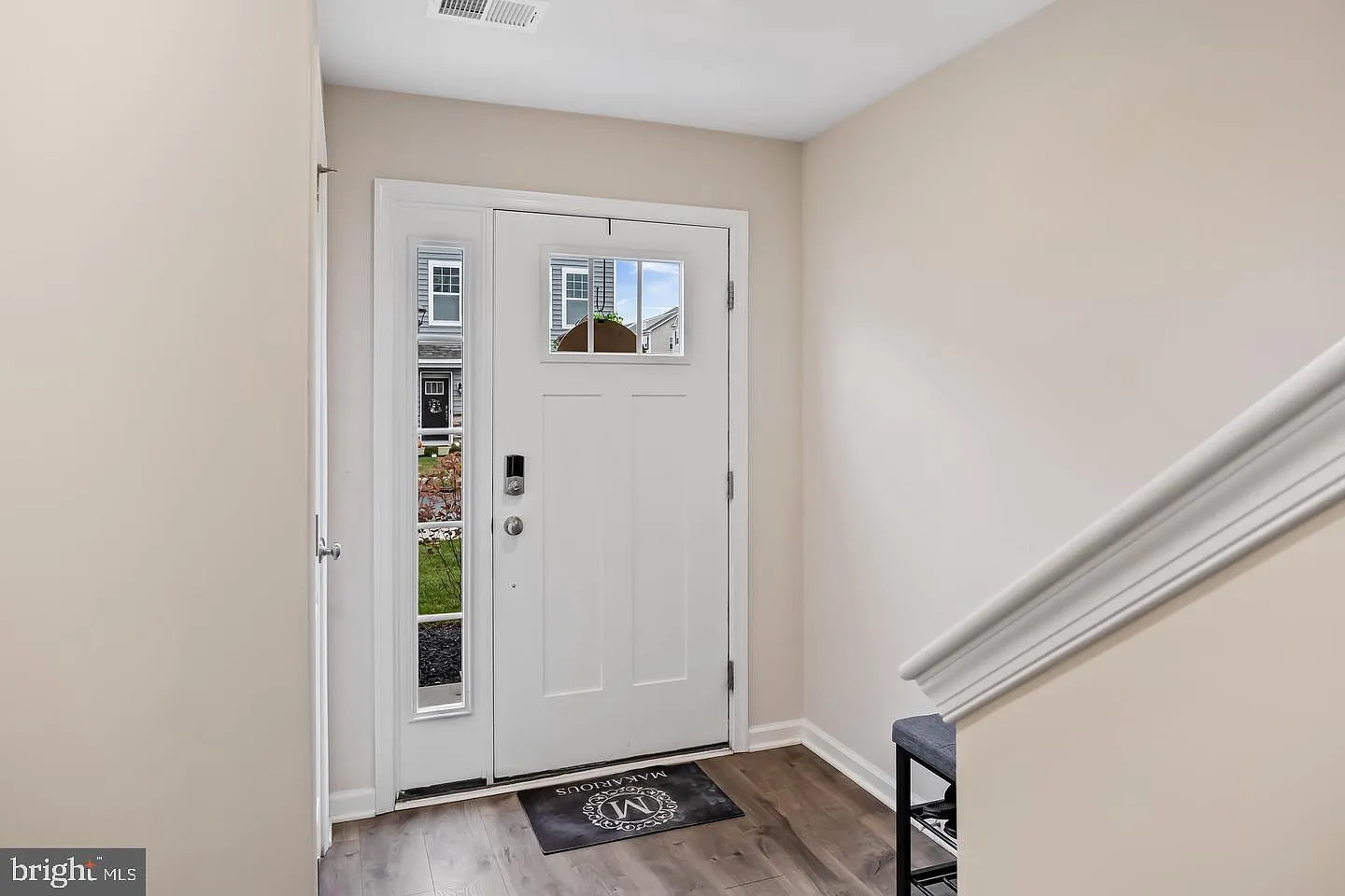 3 bed, 3.5 bath, 2220 sqft, $3,500 — Photo 4