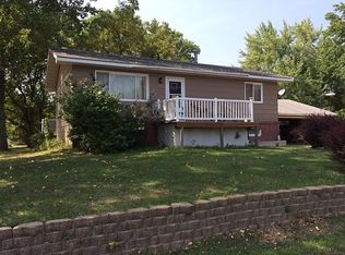 301 N Elm St, Lennox, SD 57039