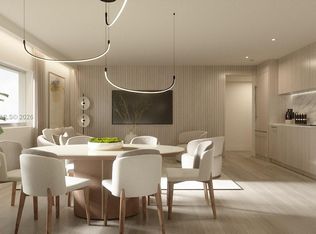 250 Collins Ave #212, Miami Beach, FL 33139