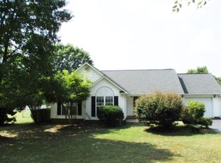 330 Tartan Ct, Boiling Springs, SC 29316