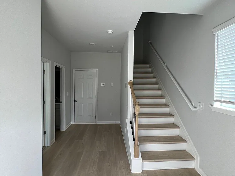 285 Cobalt Dr — Photo 2