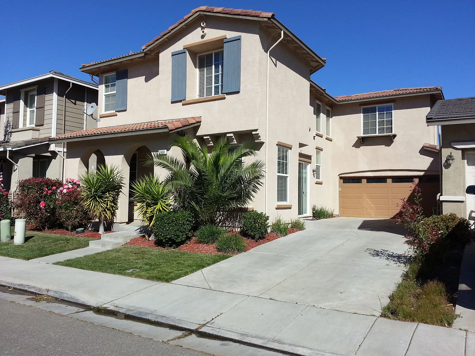 2404 Hanson Dr photo 1