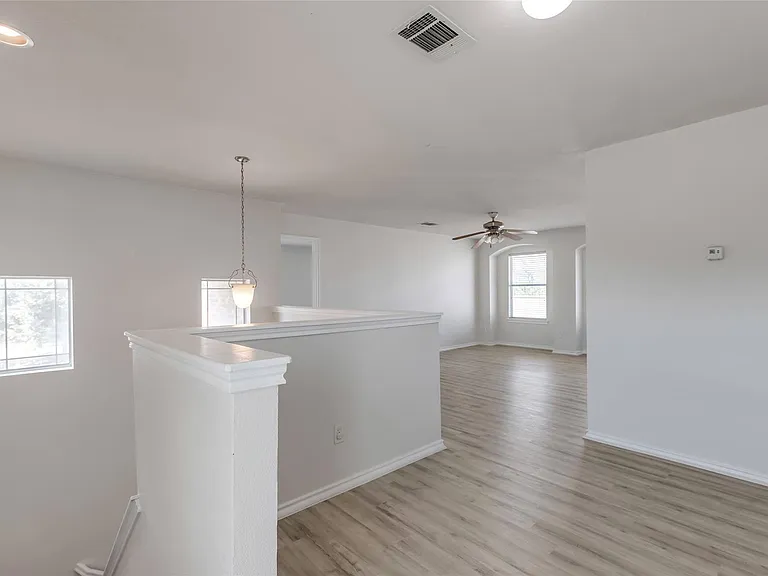 3207 Barksdale Dr — Photo 17