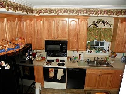 4th image of 109 Stratford Ln