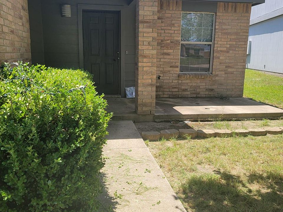 1st image of 3212 Blackburn Dr