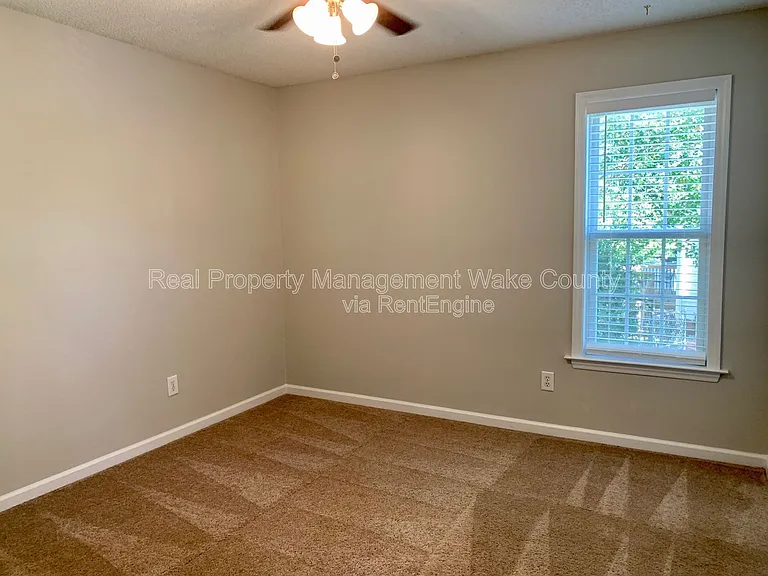 609 Stinson Ave — Photo 15