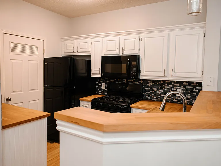 533 Eagle Pointe Dr #533 — Photo 4
