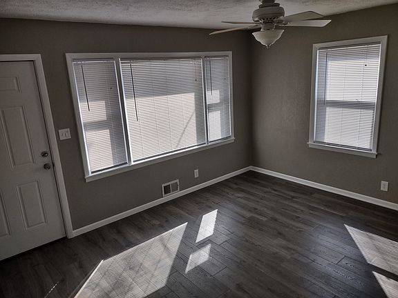 3rd image of 2645 Lapey St
