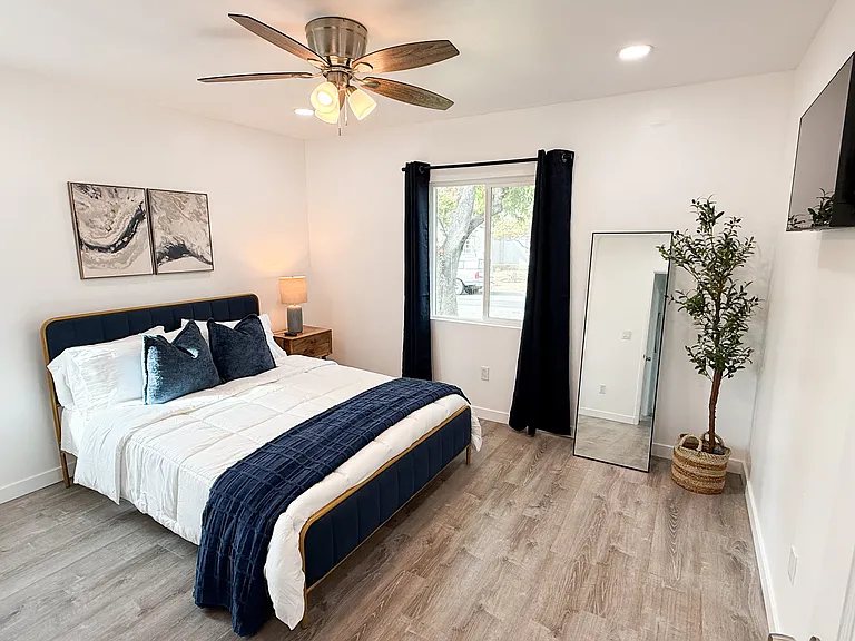 8824 Watson Ave — Photo 5