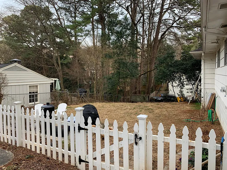 386 Lindbergh Dr NE — Photo 18