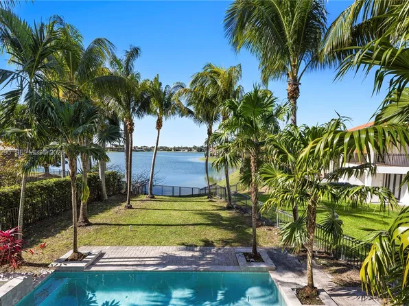 18832 SW 77th Ct, Cutler Bay, FL 33157