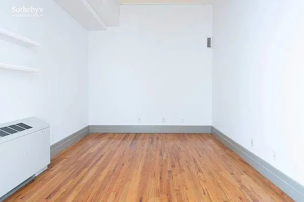 Rented by Sotheby's International Realty | media 11