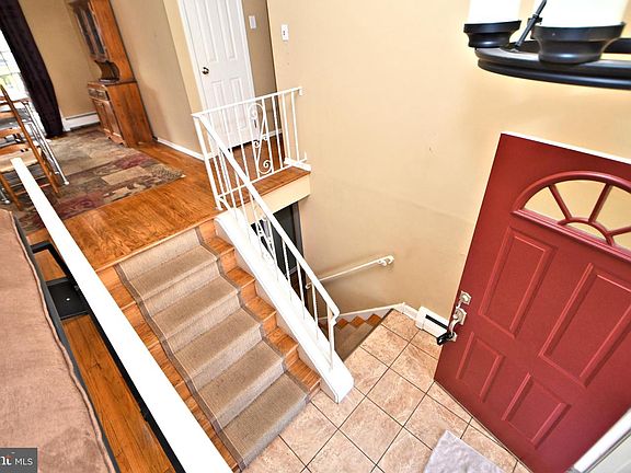 3rd image of 721 Champlain Dr