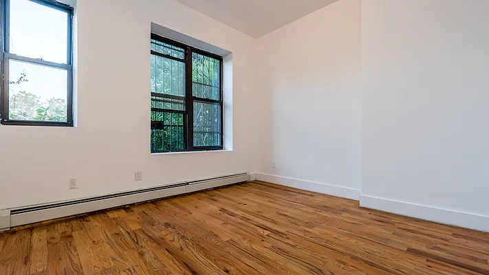 Rented by Nooklyn NYC LLC | media 8