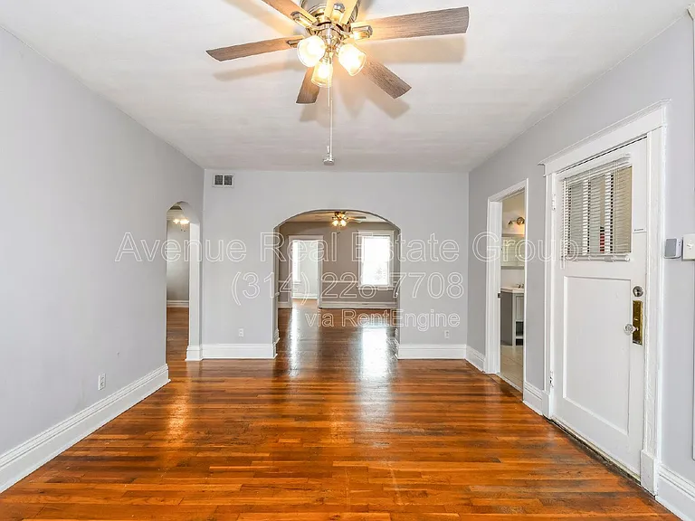 753 Leland Ave #2F — Photo 2