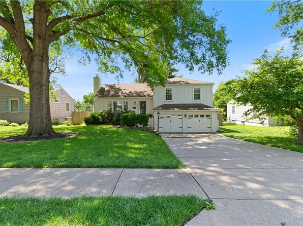 3813 W 79th St, Prairie Village, KS 66208