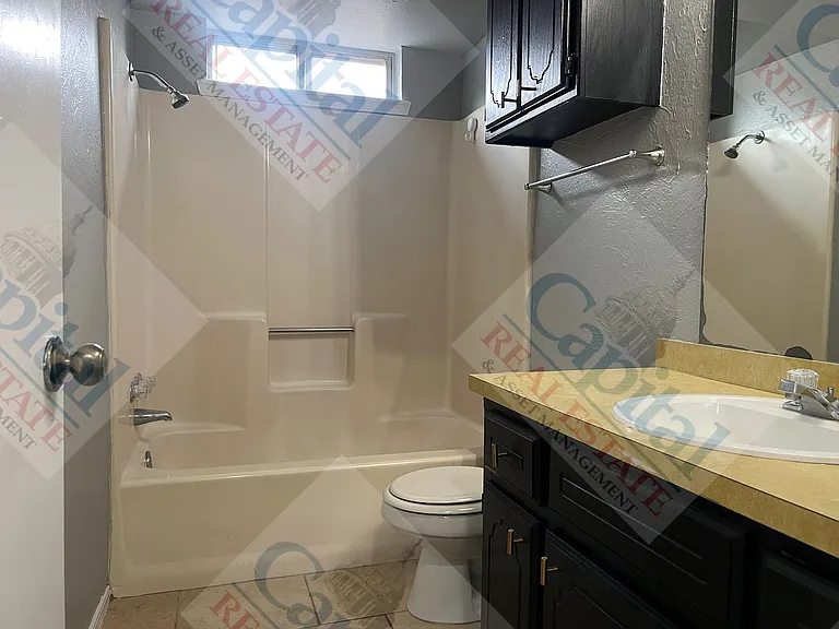 733 W Perry Dr — Photo 21