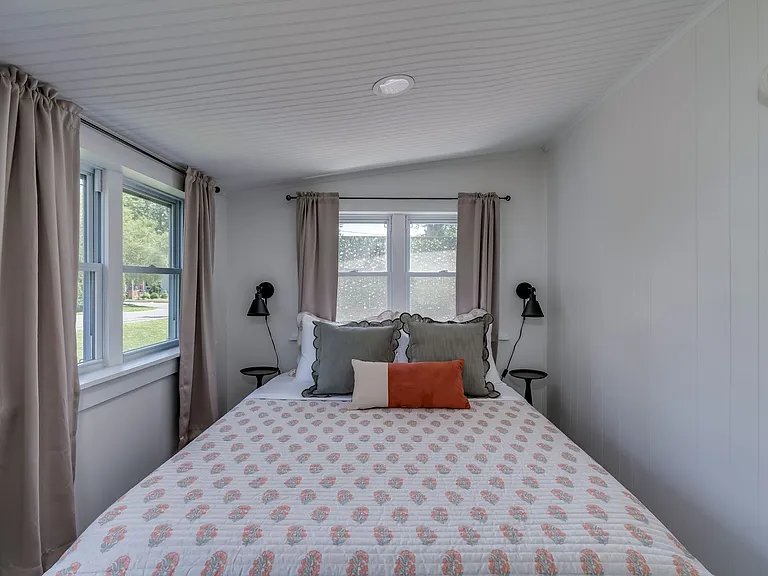 105 Brown Shores Rd — Photo 24