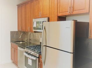 3037 35th St APT 2F, Astoria, NY 11103
